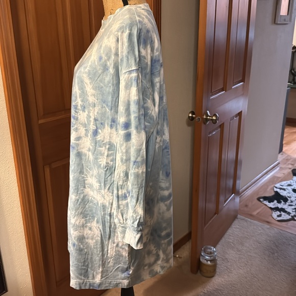 Old navy Tshirt tie dye dress - Picture 4 of 8